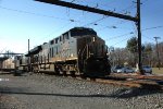 CSX 3385 leads M404